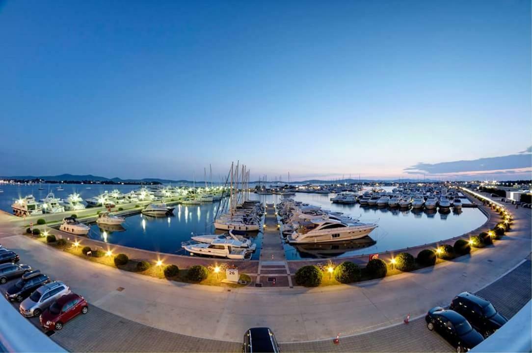 Apartman Mladenka Sukošan Dış mekan fotoğraf