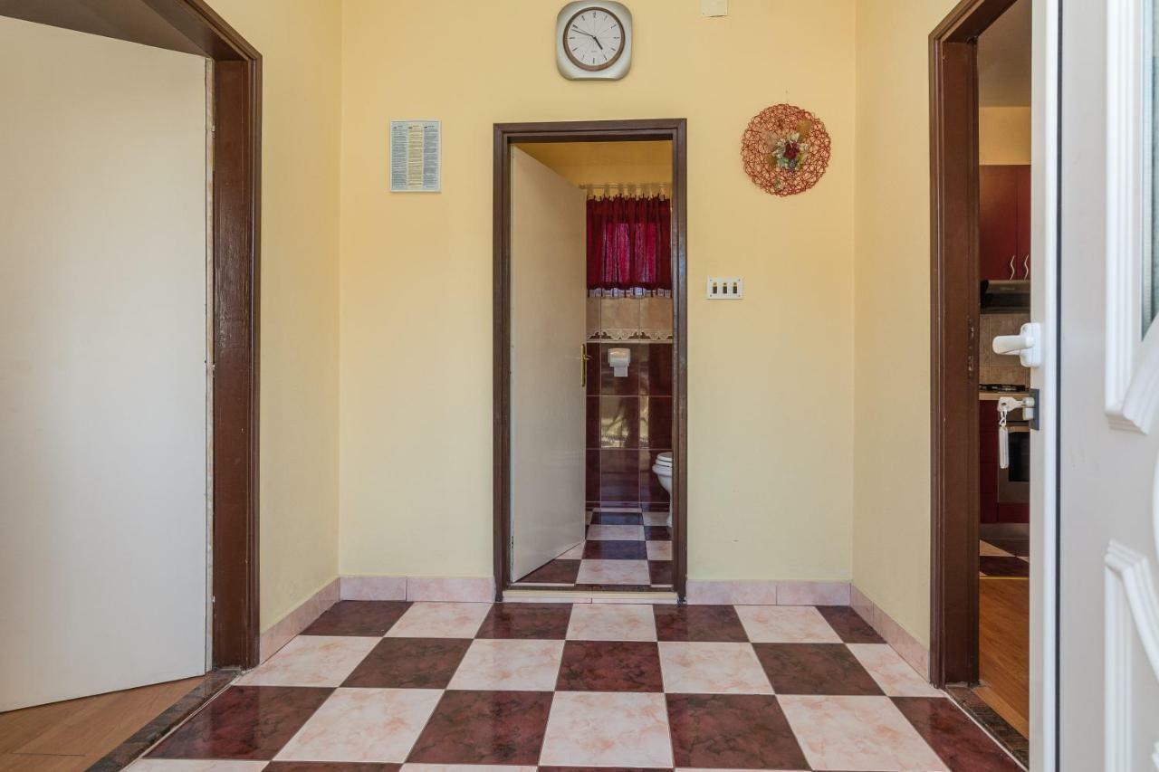 Apartman Mladenka Sukošan Dış mekan fotoğraf