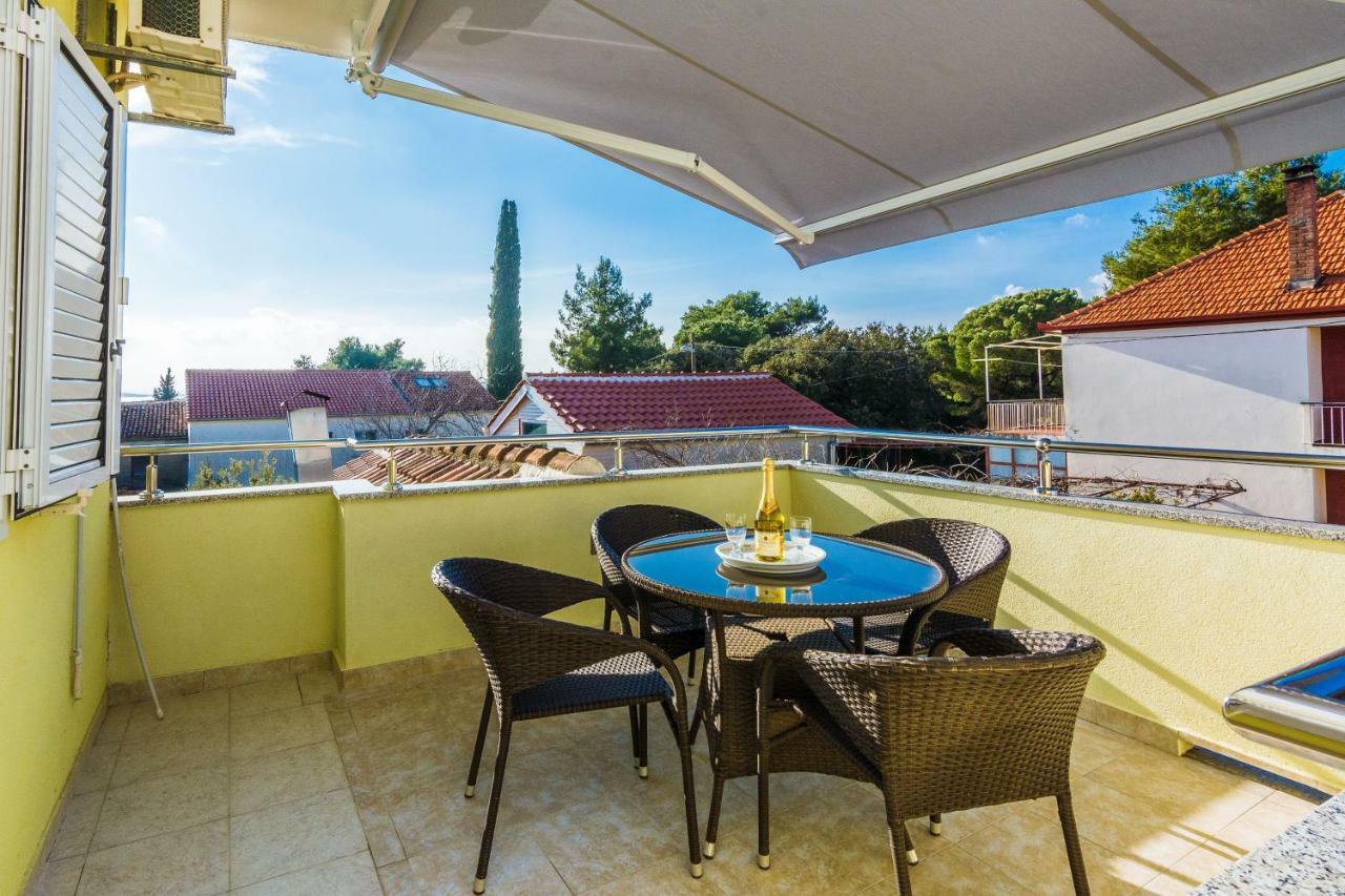 Apartman Mladenka Sukošan Dış mekan fotoğraf